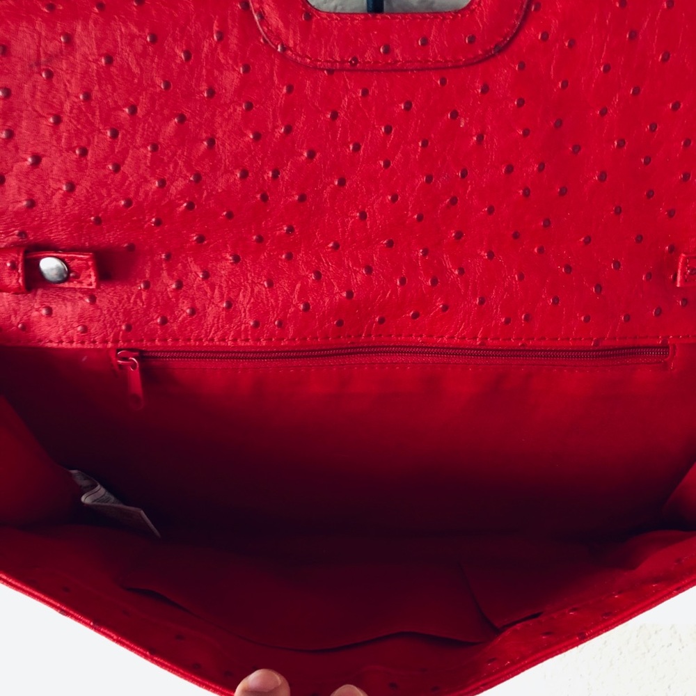 Beautiful Red Bag - Picture 6 of 12